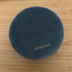 Sézane Velvet Jewelry Case